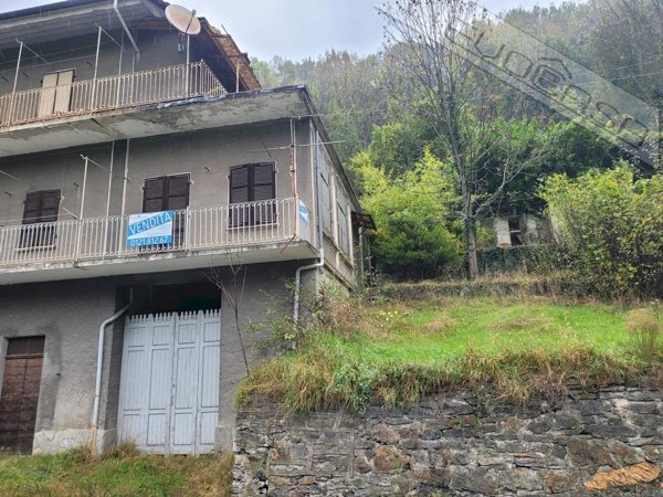 casa indipendente in vendita a Perrero