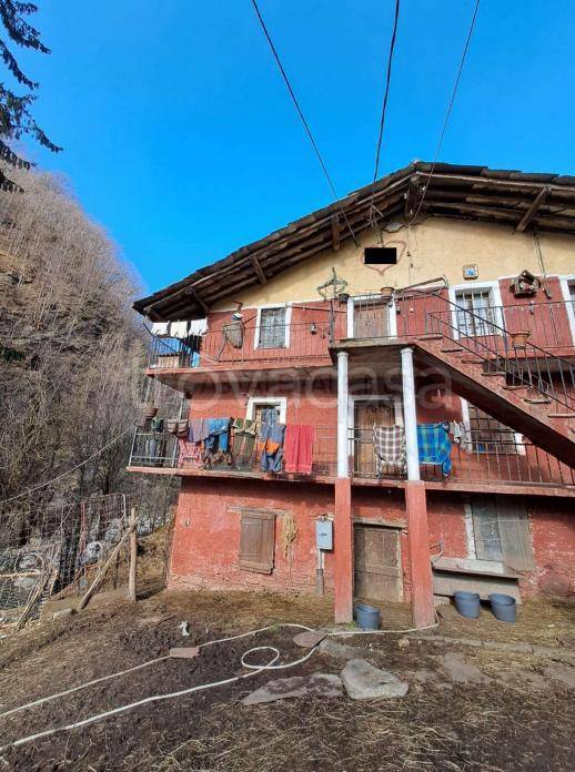 appartamento in vendita a Perrero