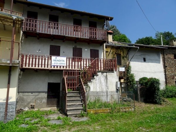 casa indipendente in vendita a Perrero