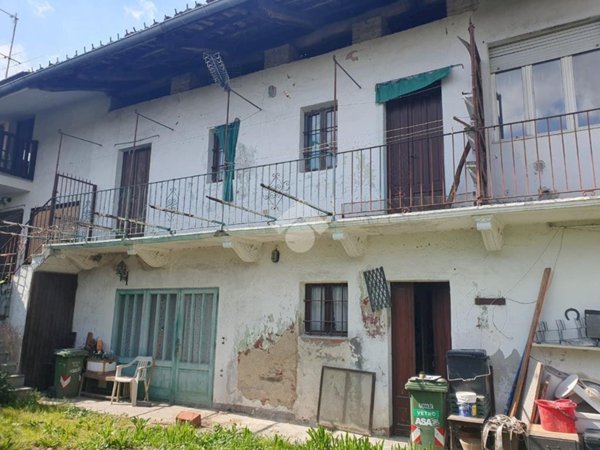 casa semindipendente in vendita a Pertusio