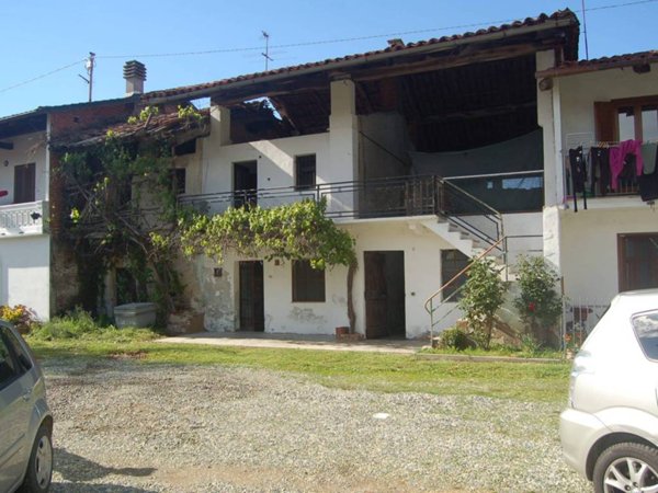 casa indipendente in vendita a Pertusio