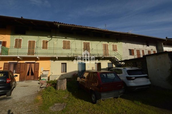 pentavano in vendita a Pertusio