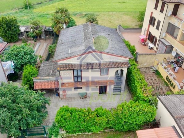 casa indipendente in vendita ad Acquanegra Cremonese