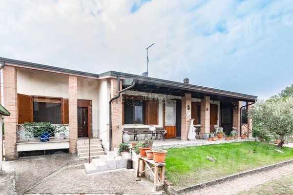 casa indipendente in vendita ad Agnadello