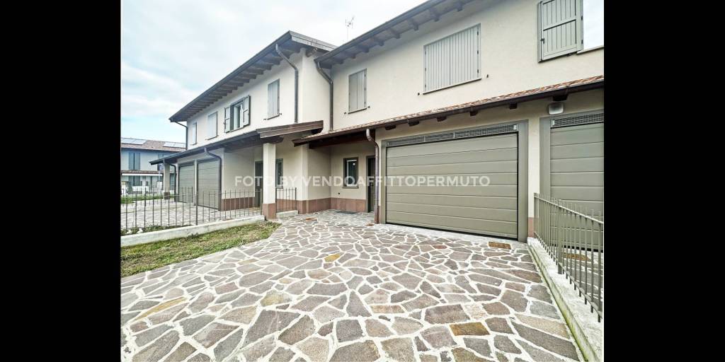 casa indipendente in vendita ad Agnadello