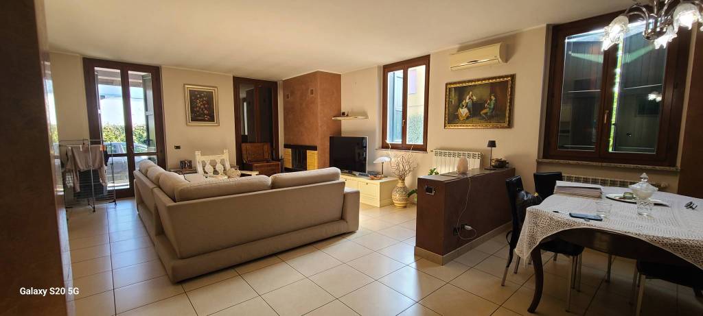 casa indipendente in vendita ad Agnadello
