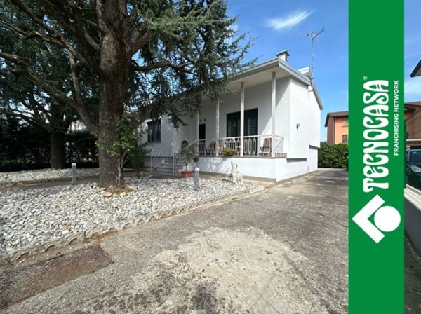 casa indipendente in vendita ad Agnadello