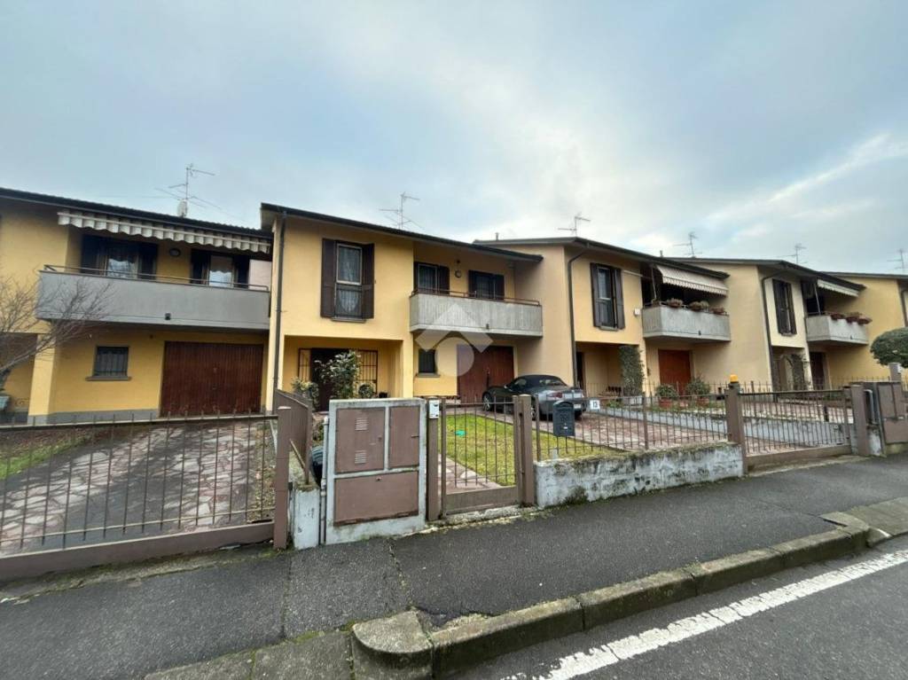 casa indipendente in vendita ad Agnadello