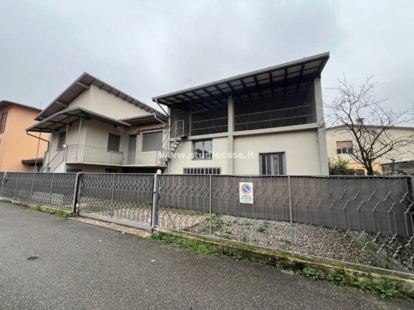 casa indipendente in vendita ad Agnadello