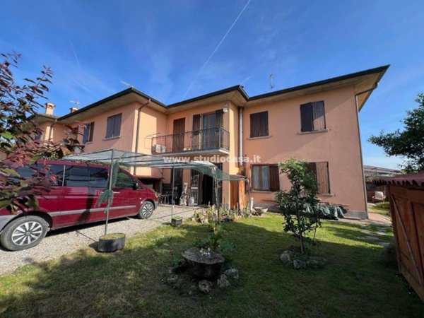 casa indipendente in vendita ad Agnadello