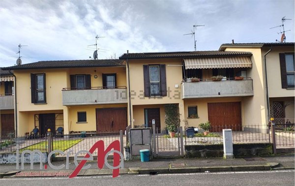 casa indipendente in vendita ad Agnadello