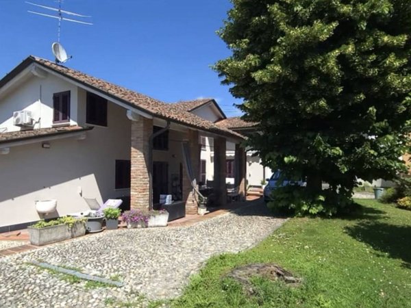 casa indipendente in vendita ad Agnadello
