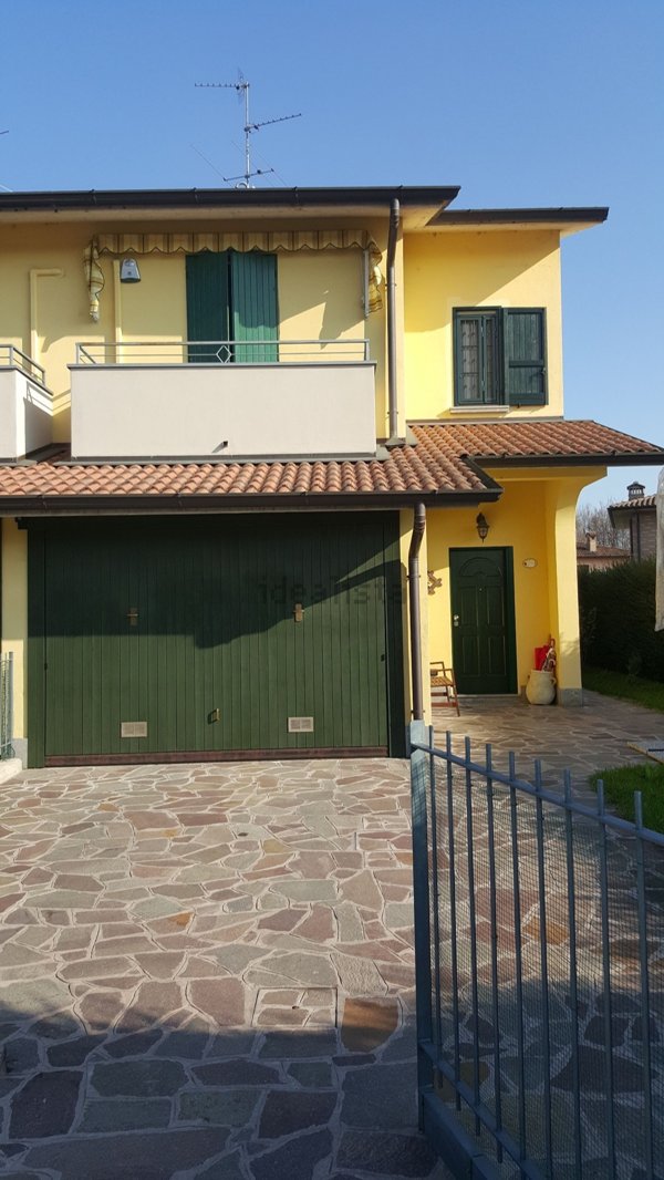 casa indipendente in vendita ad Agnadello