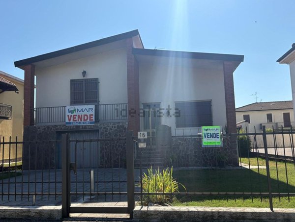 casa indipendente in vendita ad Agnadello