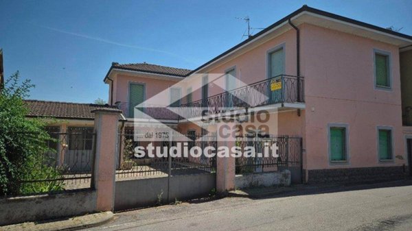casa indipendente in vendita ad Agnadello