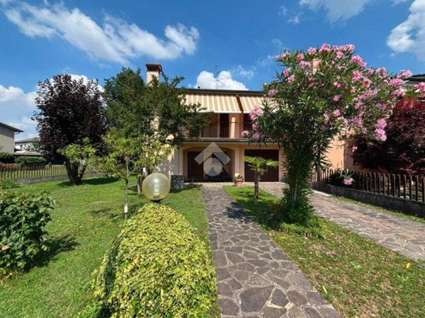 casa indipendente in vendita ad Agnadello