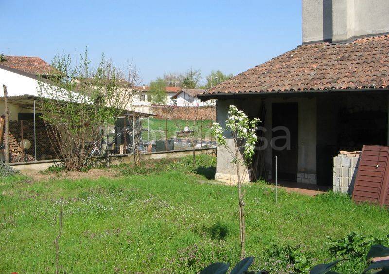 casa indipendente in vendita ad Annicco in zona Barzaniga