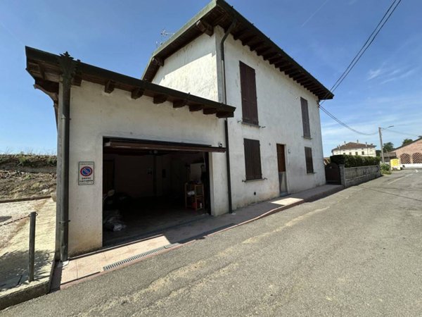 casa indipendente in vendita ad Annicco in zona Barzaniga