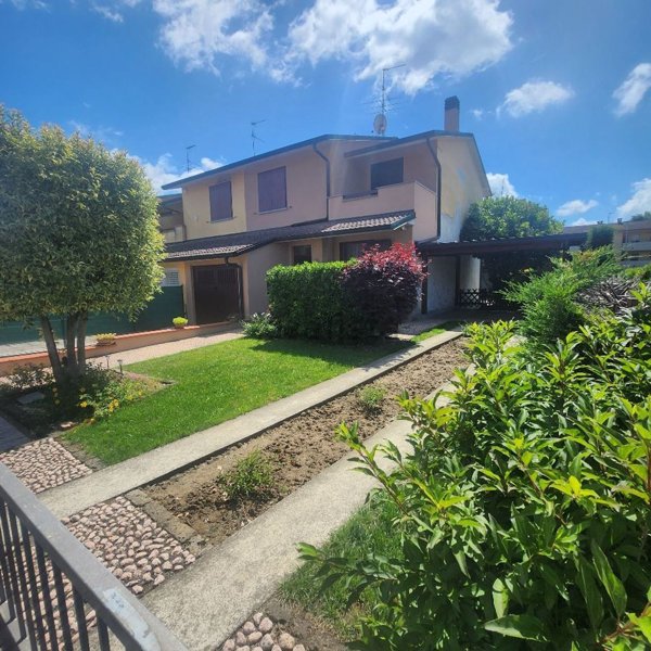 casa indipendente in vendita ad Annicco