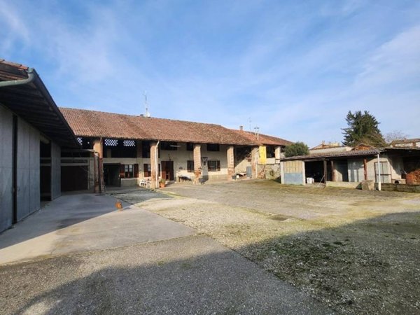 casa indipendente in vendita ad Annicco in zona Grontorto