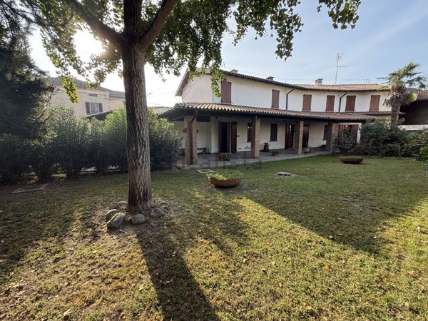 casa indipendente in vendita ad Annicco
