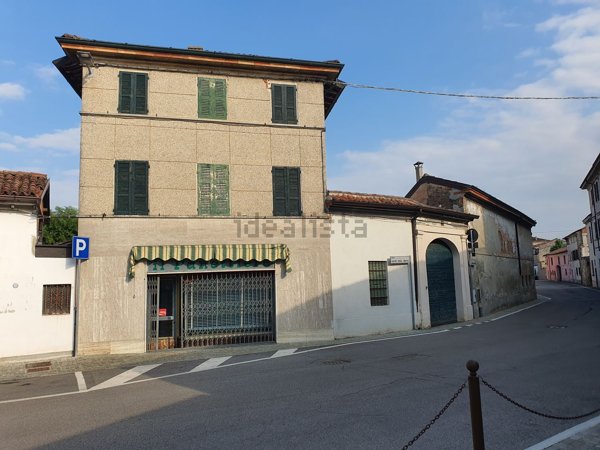 appartamento in vendita ad Azzanello