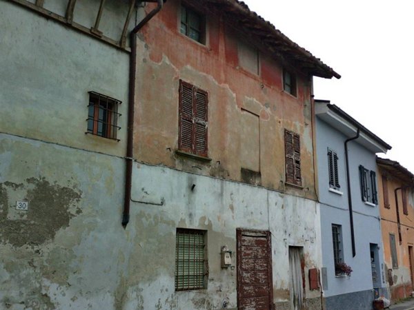 casa indipendente in vendita ad Azzanello