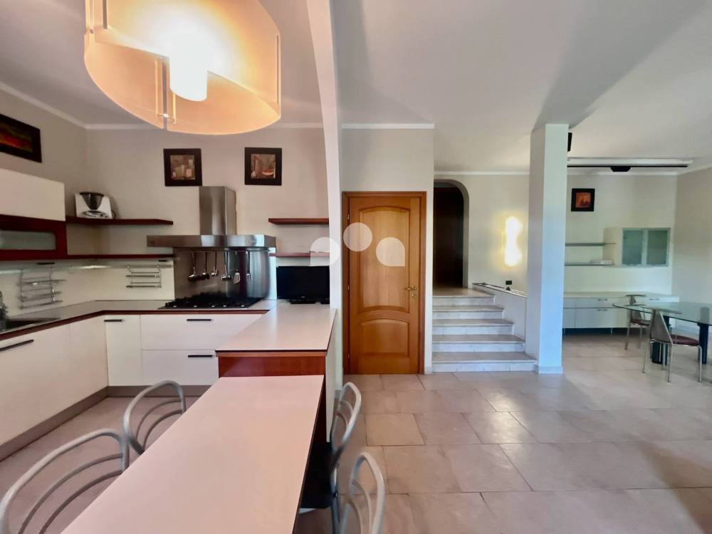 casa indipendente in vendita ad Azzanello