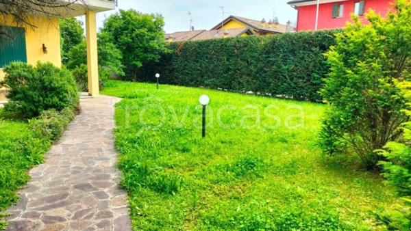 casa indipendente in vendita a Bagnolo Cremasco
