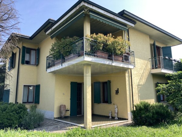 casa indipendente in vendita a Bagnolo Cremasco