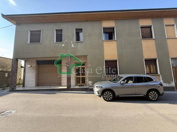 casa indipendente in vendita a Bagnolo Cremasco