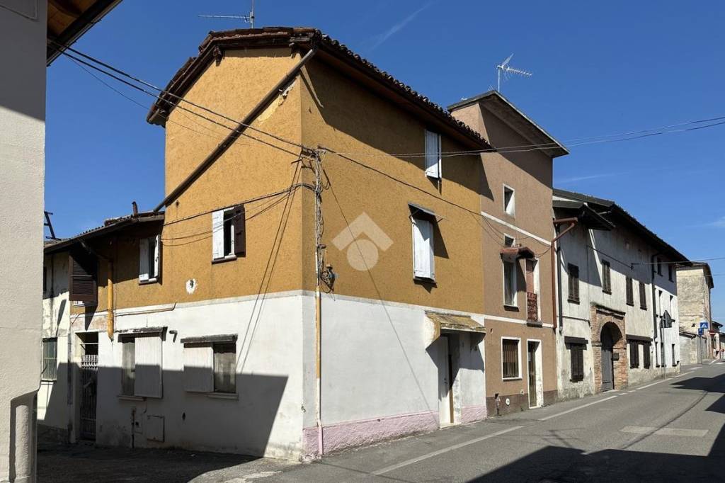 casa indipendente in vendita a Bagnolo Cremasco