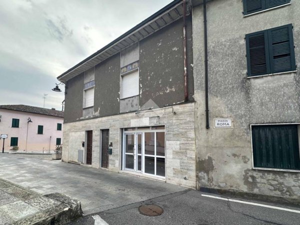 negozio in vendita a Bagnolo Cremasco