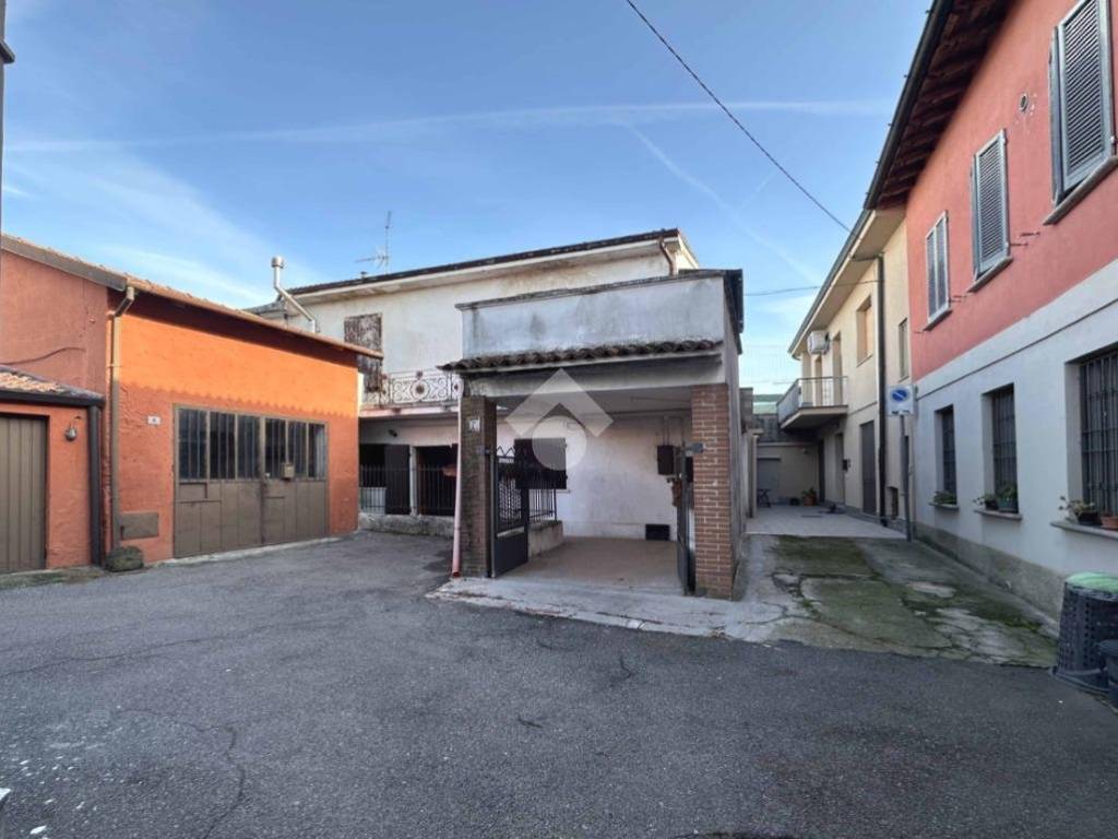 casa indipendente in vendita a Bagnolo Cremasco