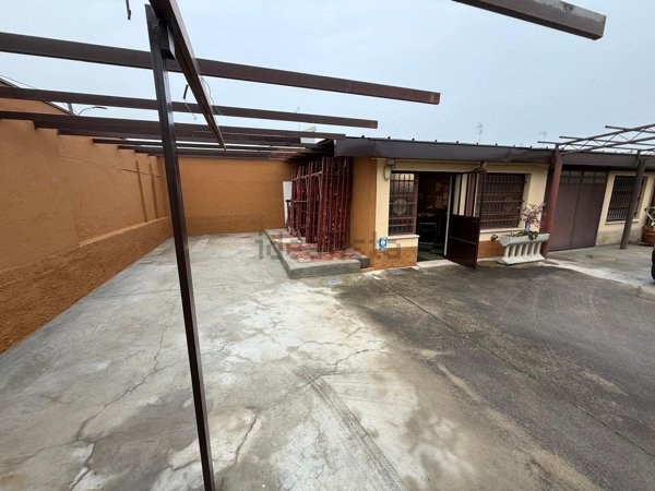 ufficio in vendita a Bagnolo Cremasco