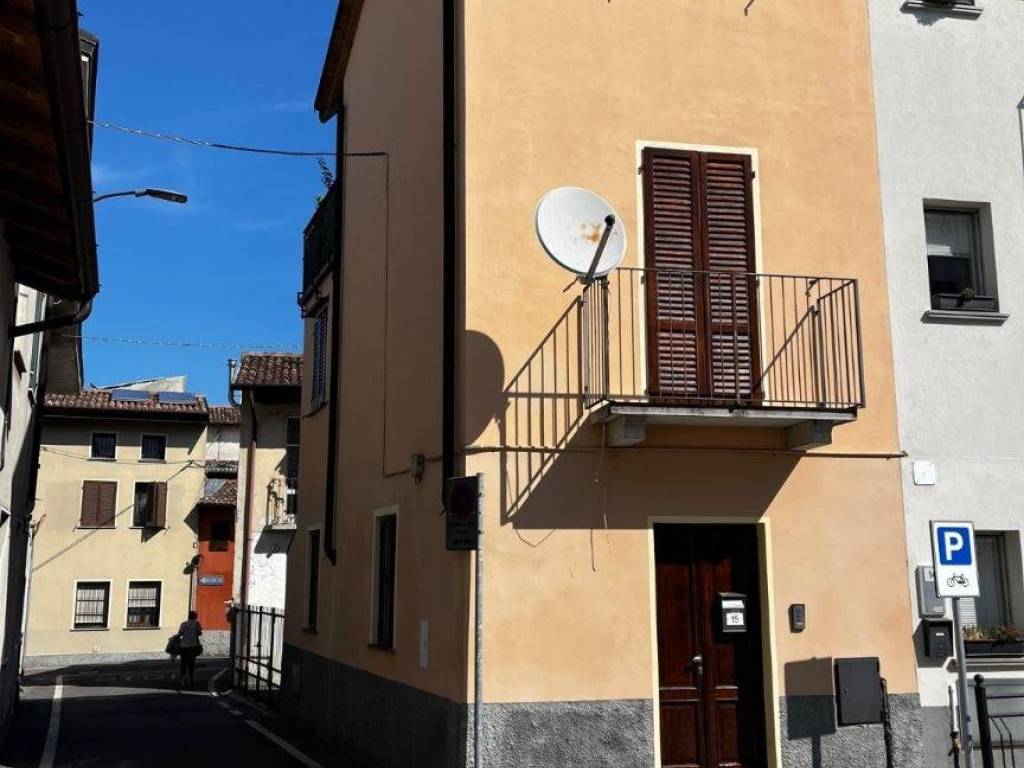 casa indipendente in vendita a Bagnolo Cremasco