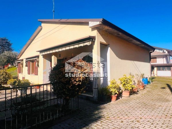 casa indipendente in vendita a Bagnolo Cremasco