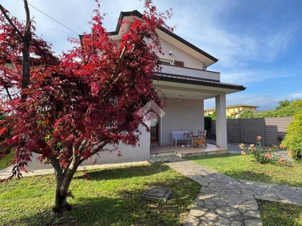 casa indipendente in vendita a Bagnolo Cremasco