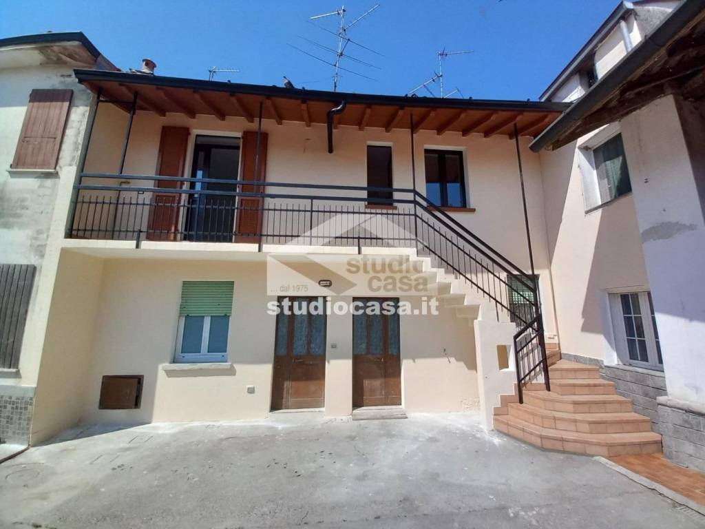appartamento in vendita a Bagnolo Cremasco