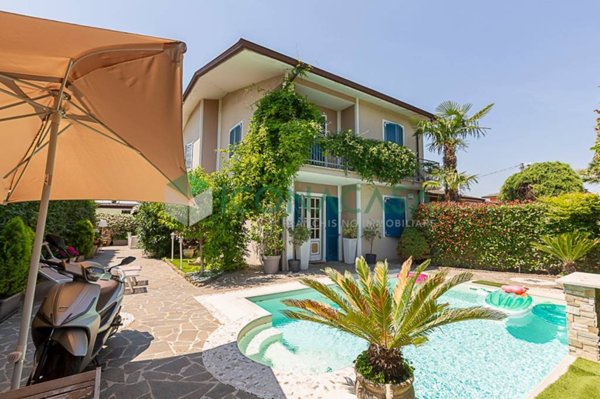 casa indipendente in vendita a Bagnolo Cremasco