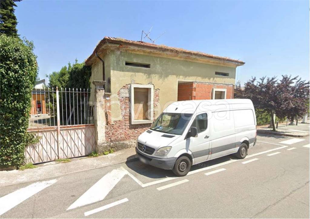 locale commerciale in vendita a Bordolano