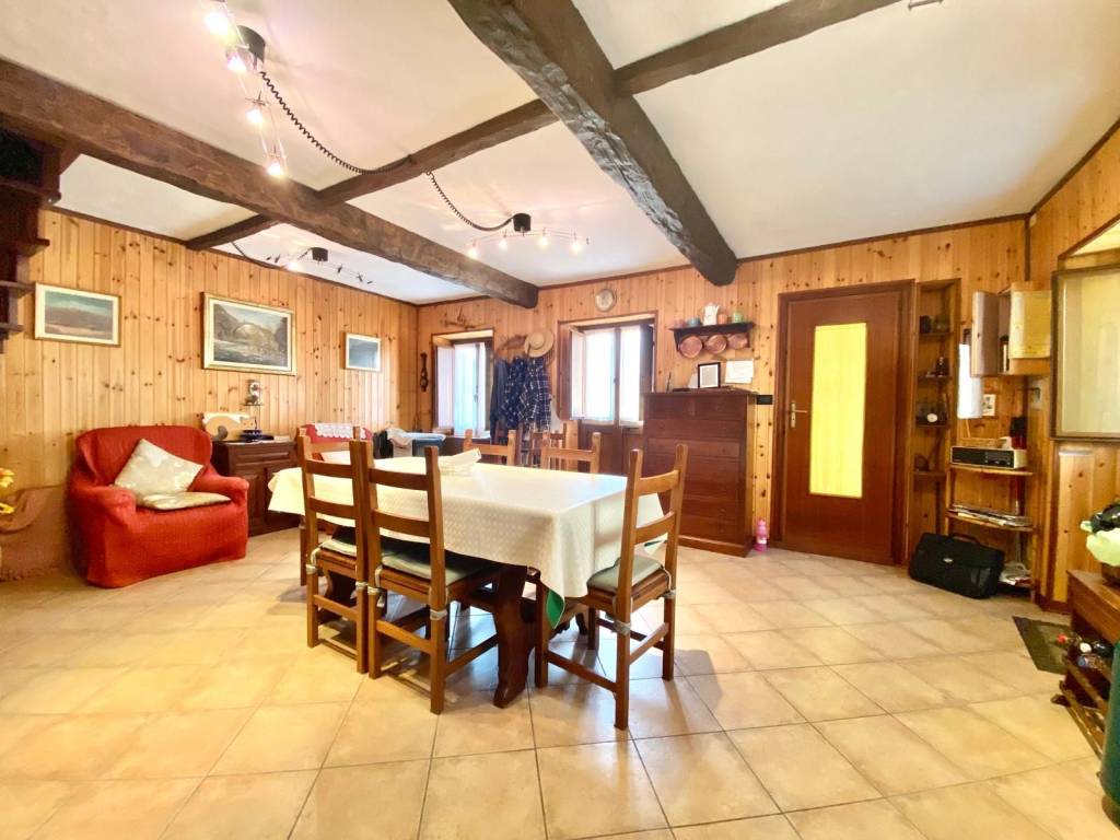 casa indipendente in vendita a Pessinetto