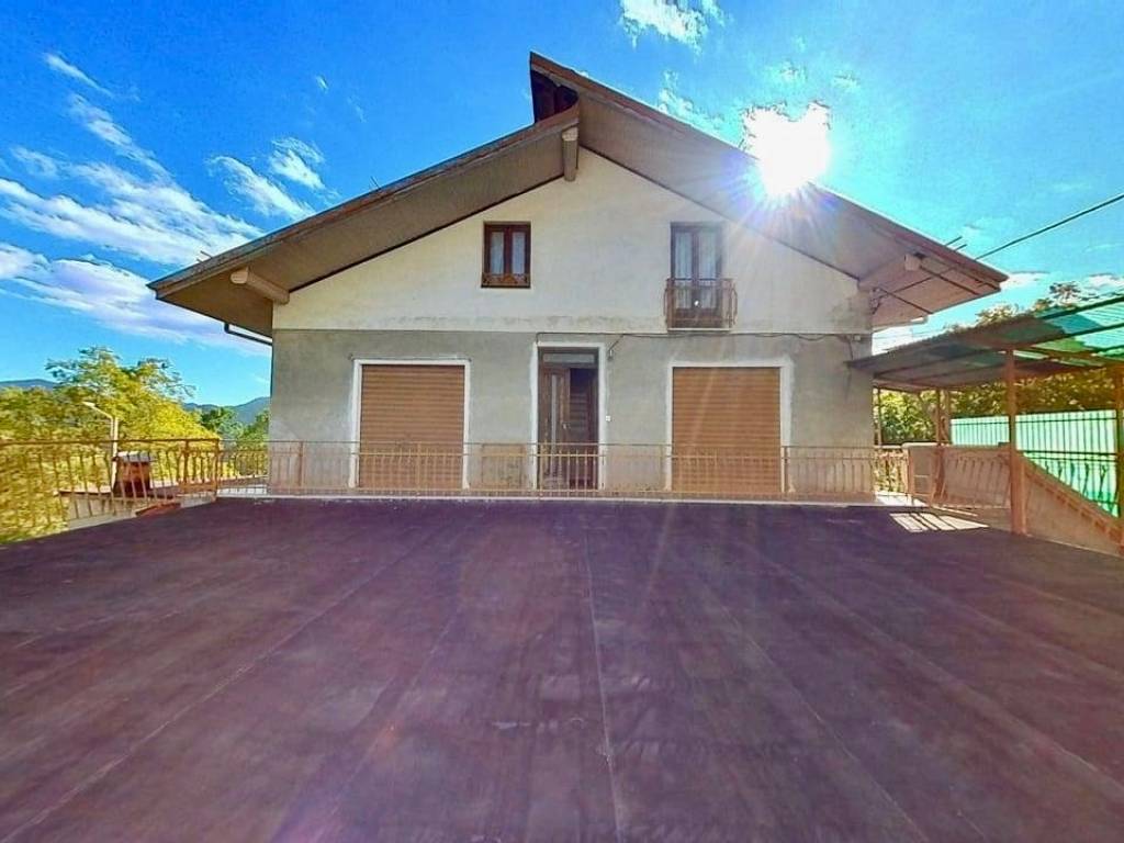casa indipendente in vendita a Pessinetto in zona Tortore