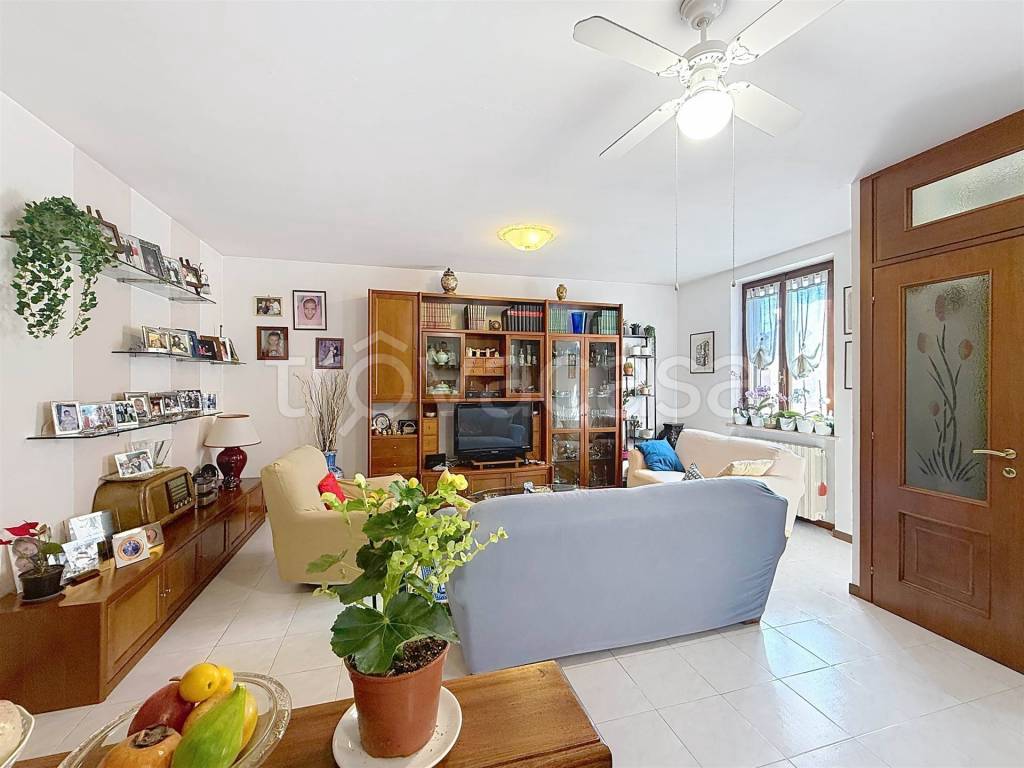casa indipendente in vendita a Calvatone