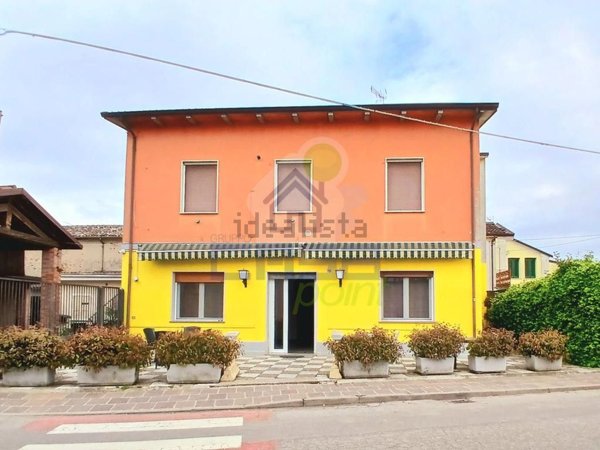 casa indipendente in vendita a Calvatone