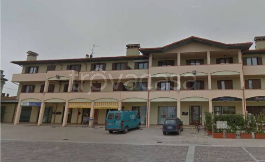 negozio in vendita a Calvatone