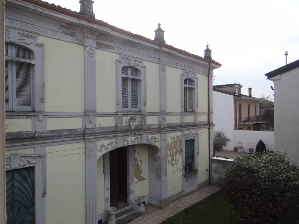 casa indipendente in vendita a Calvatone