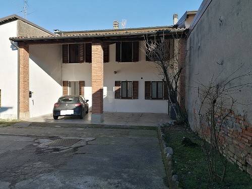 casa indipendente in vendita a Camisano