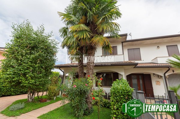 casa indipendente in vendita a Camisano