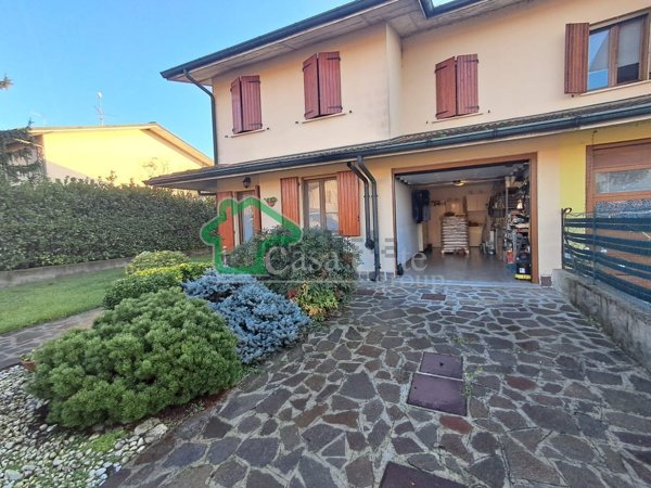 casa indipendente in vendita a Camisano